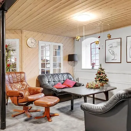 Pet Friendly In V With Wifi Apartment *